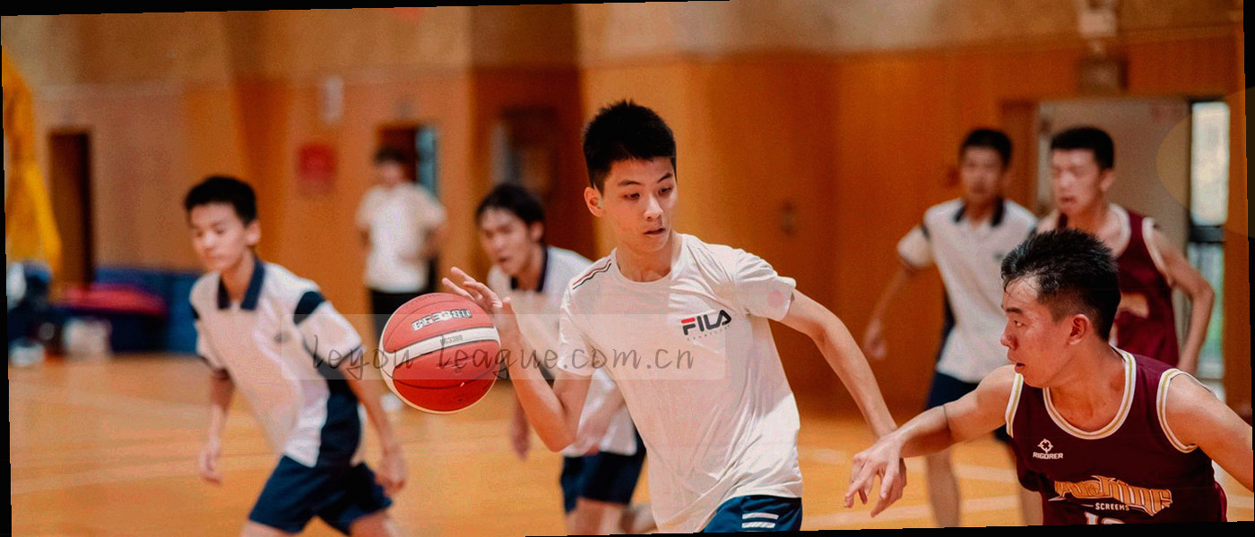 四个分区标签与连线组成的问答导航示意图形